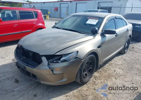 2016 Ford Police Interceptor из США, поврежденный, VIN 1FAHP2MK9GG110008